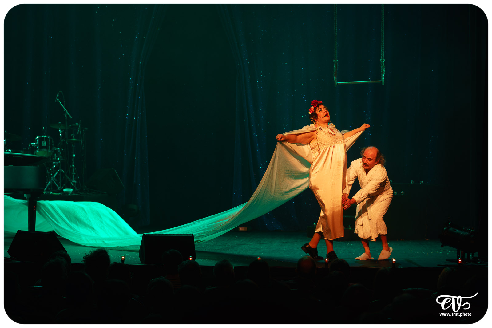 PLEIN FEU (CIE AVRIL EN SEPTEMBRE)